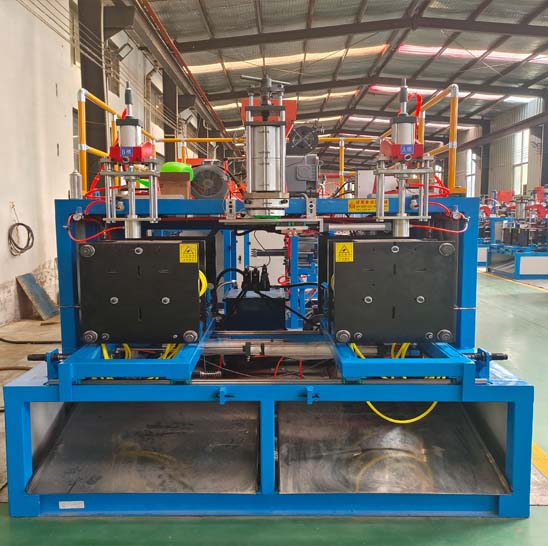 灑水壺吹塑機(jī)