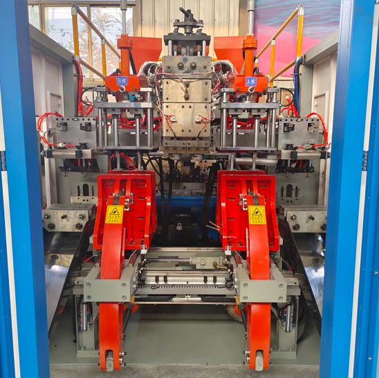 全自動三層農藥瓶吹瓶機