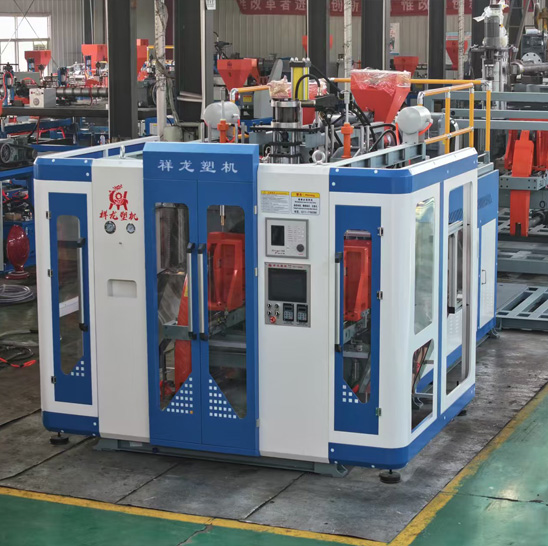 1745401413106811.jpg 14、全自動(dòng)10升雙層吹塑機(jī)1.jpg