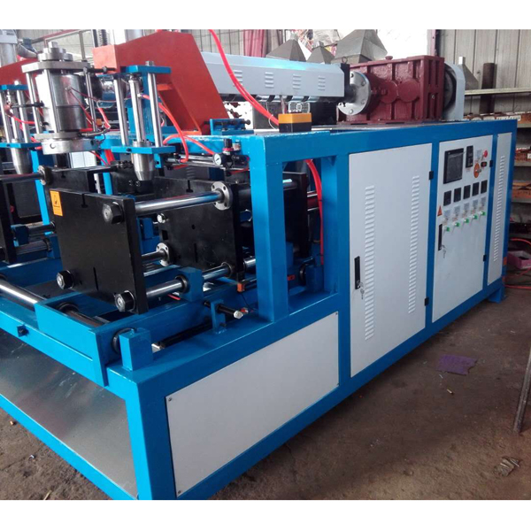 焊條盒吹塑機(jī)的保養(yǎng)常識(shí)有哪些