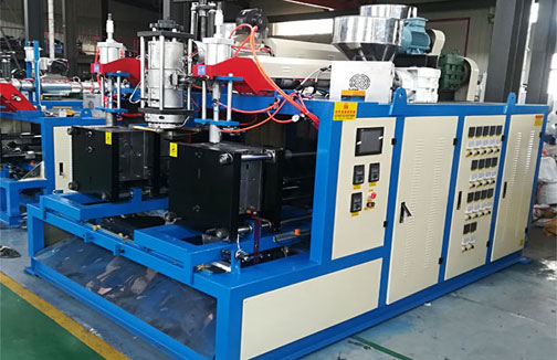 淺析中美貿易關系對吹塑機行業的影響