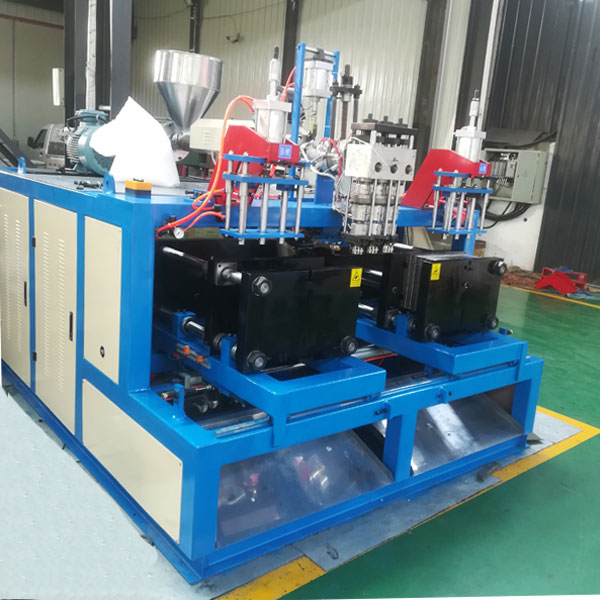 1608793027436038.jpg 液壓一出三65吹塑機(jī).jpg